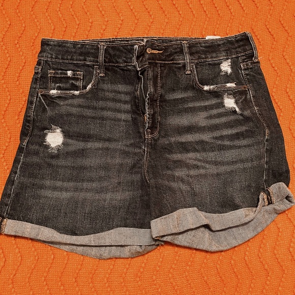 Jean Shorts - Picture 1 of 2